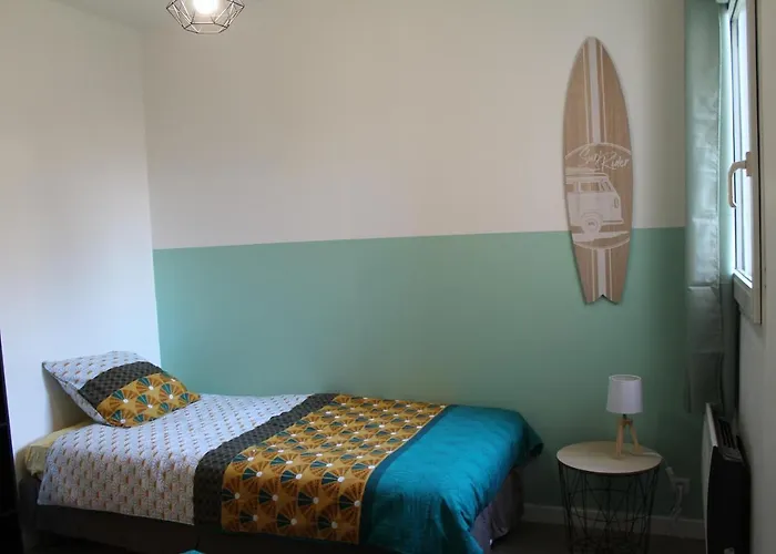 Location * 아작시오